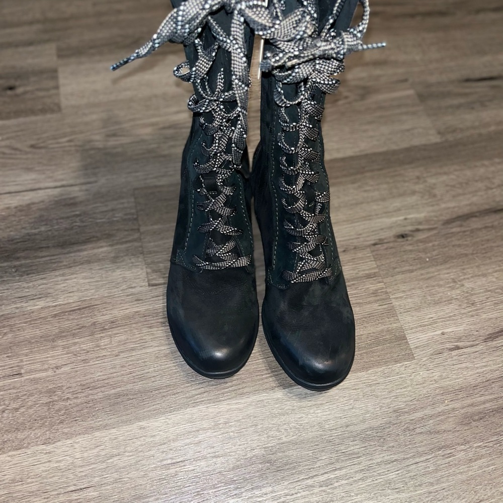 RARE SOREL Joan of Arctic Wedge II Tall Black